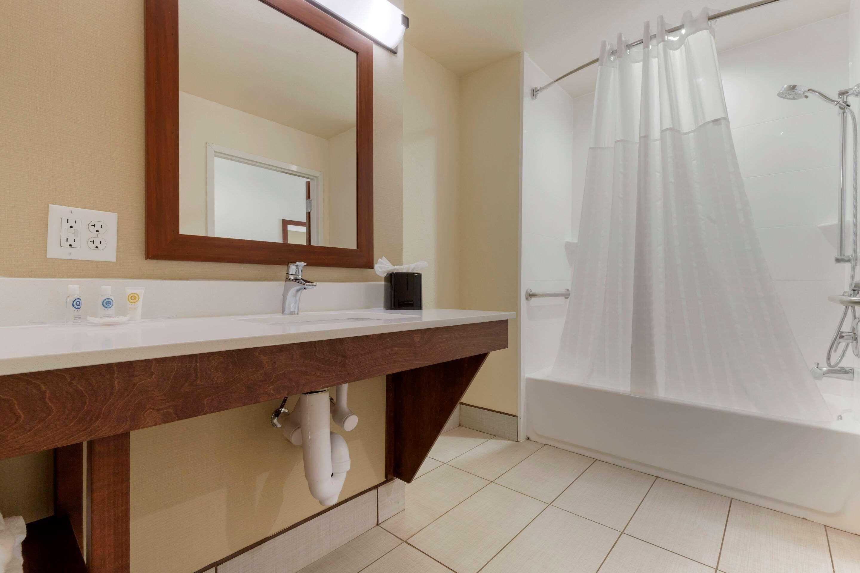 Comfort Suites Greenville South Piedmont Eksteriør billede